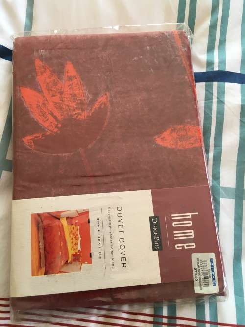 SINGLE DUVET COVER SET  - BRAND NEW