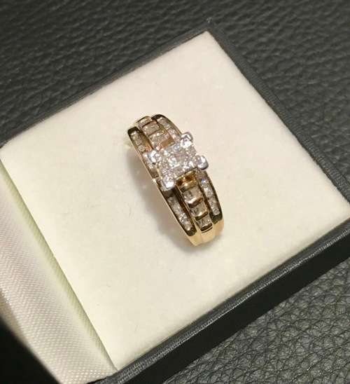 INVISIBLE DESIGN 1.00ct DIAMOND RING IN YELLOW GOLD with CERTIFICATE