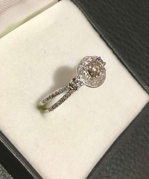 EYE CLEAN DIAMOND RING / WHITE GOLD - with CERTIFICATE