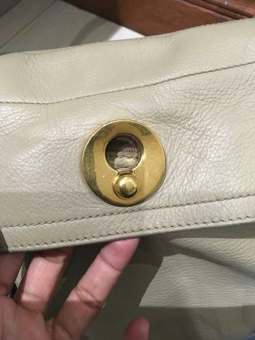 Yves Saint Laurent MUSE TWO Bag in Stone/ Ivory  - 100% Authentic / Free Overnight Delivery