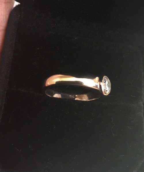 SOLID 9kt YELLOW GOLD with Cubic Zirconia Ring