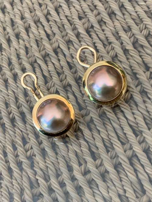 9K MABE PEARL CLIP EARRINGS YELLOW GOLD - Marked