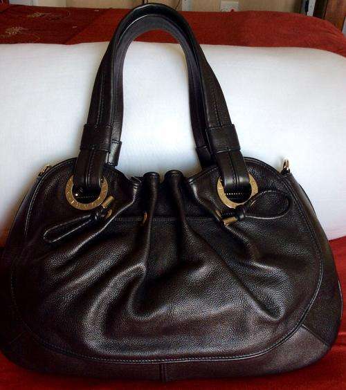 FABULOUS BVLGARI LEATHER HANDBAG - SMALL