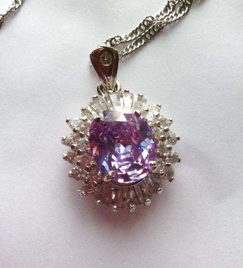 BRILLIANT HUGE ALEXANDRITE NECKLACE