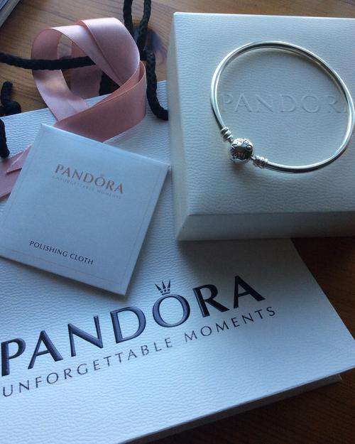PANDORA SOLID STERLING SILVER BANGLE - BRAND NEW