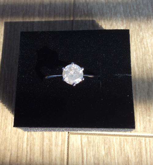 Huge 1.2ct in 9kt Solid White Gold - Protea Solitaire  Style