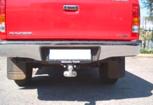 Toyota Hilux (2005-2015) Detachable Tow Bar