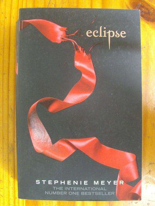 STEPHENIE MEYER - ECLIPSE