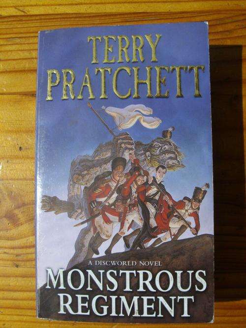 TERRY PRATCHETT - MONSTROUS REGIMENT