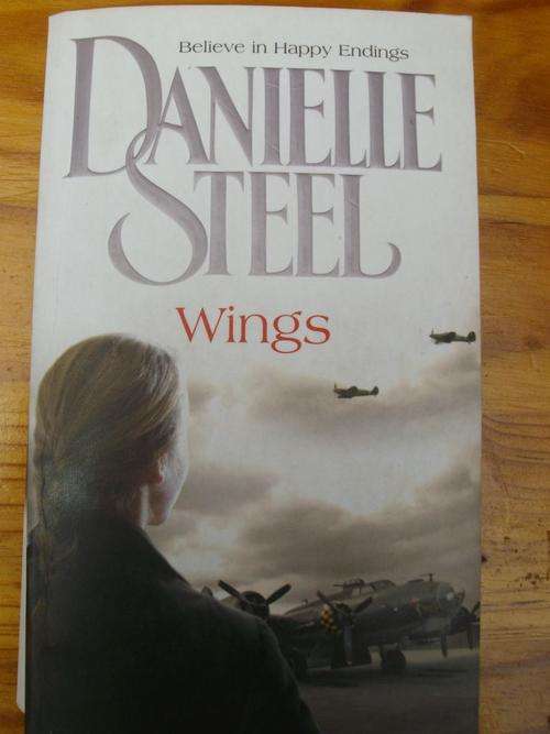 DANIELLE STEEL - WINGS