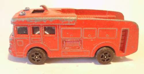 CORGI JUNIORS - ERF FIRE TENDER