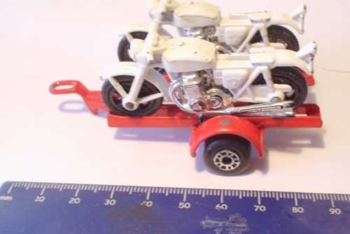 MATCHBOX SUPER KINGS  / LESNEY MOTORCYCLE TRAILER WITH 2 MOTORCYCLES