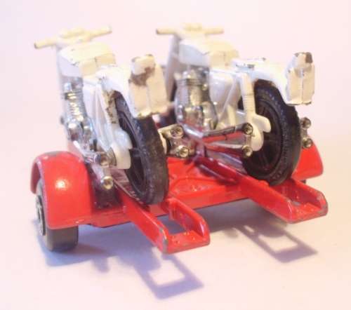 MATCHBOX SUPER KINGS  / LESNEY MOTORCYCLE TRAILER WITH 2 MOTORCYCLES