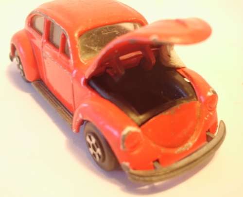 ERTL - VOLKSWAGEN 1200 BEETLE