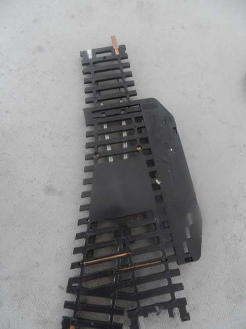 LIMA  HO RAILROAD TRACKS  1 X R H TURNOUT POINT