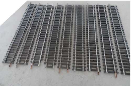LIMA  H0 RAILROAD TRACKS  9 X STRAIGHTS  N/3020