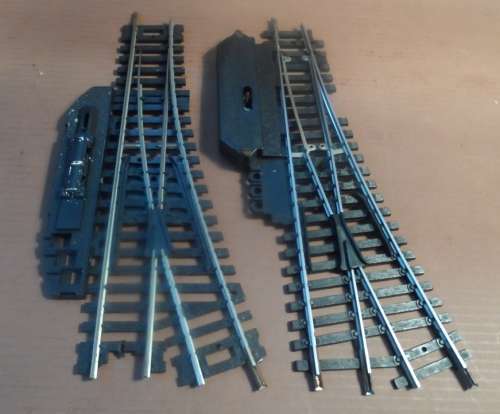 LIMA RAILROAD TRACKS  HO  2 X LEFT HAND TURNOUT POINTS N/3051