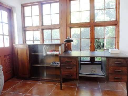 BOOKSHELF / LIQOUR CABINET PARTRIDGE WOOD WITH GLASS SLIDING DOORS