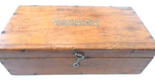 VINTAGE BROWN & SHARPE DIAL INDICATOR & LATHE BED SLIDE