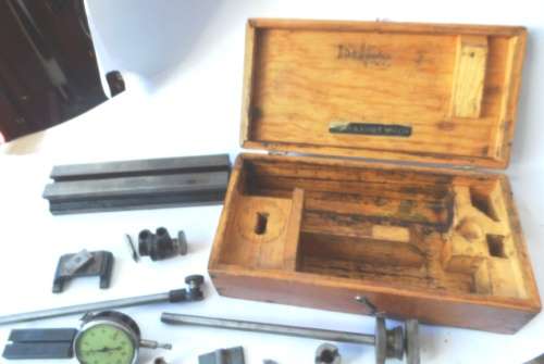 VINTAGE BROWN & SHARPE DIAL INDICATOR & LATHE BED SLIDE