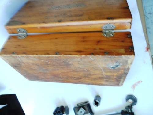 VINTAGE BROWN & SHARPE DIAL INDICATOR & LATHE BED SLIDE