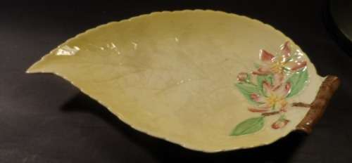 CARLTONWARE LEAF DISH AUSTRALIAN DESIGN