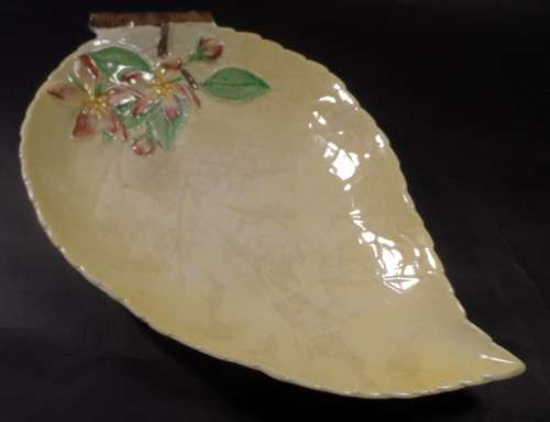 CARLTONWARE LEAF DISH AUSTRALIAN DESIGN