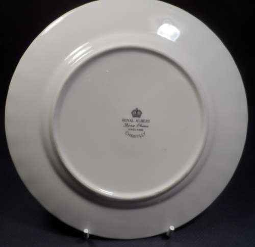 RIOYAL ALBERT FINE BONE CHINA    CAKE / SIDE PLATE  " CHANTYILLY "  PURE WHITE