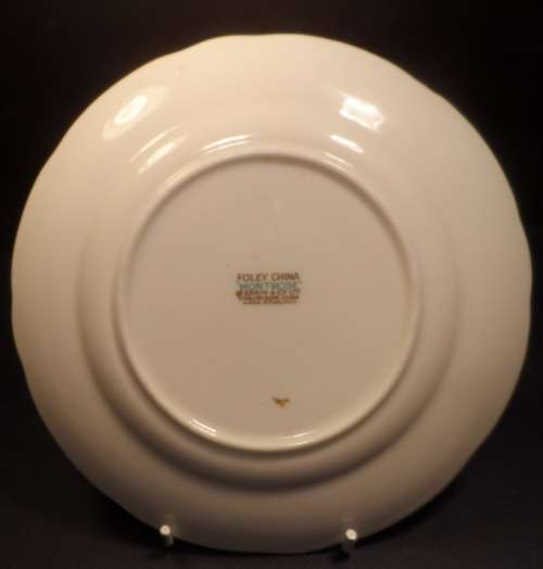 FOLEY VINTAGE FINE BONE CHINA CAKE / SIDE PLATE  " MONTROSE "