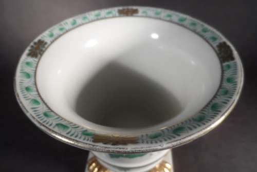 HEREND HUNGARY VINTAGE PORCELAIN  CACHEPOT  / DECORATIVE VASE