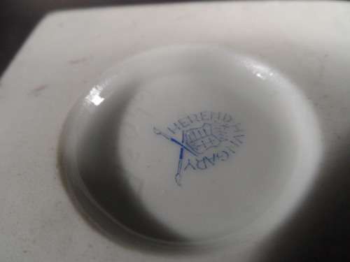 HEREND HUNGARY VINTAGE PORCELAIN  CACHEPOT  / DECORATIVE VASE