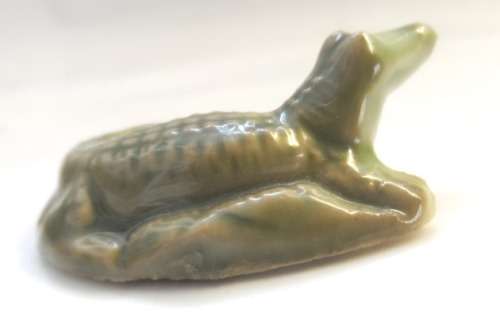 WADE WHIMSIE MINIATURE SOLID PORCELAIN FIGURE  " CROCODILE