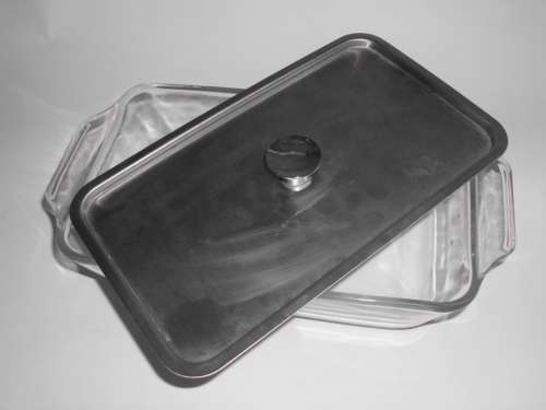 SALTON OVENPROOF , MICROWAVE SAFE GLASS 1,5 LT CASSEROLE DISH WITH STAINLESS STEEL LID