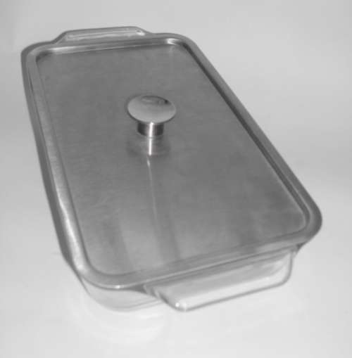 SALTON OVENPROOF , MICROWAVE SAFE GLASS 1,5 LT CASSEROLE DISH WITH STAINLESS STEEL LID