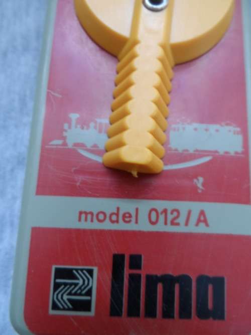 LIMA ITALY : BATTERY CONTROL  POWER PACK 9 V. model 012/A :
