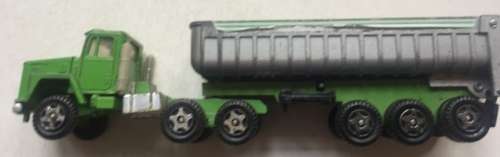 ERTL DIE CAST  METAL  22 WHEELER HORSE and GRAVEL DUMP TIPPING TRAILER