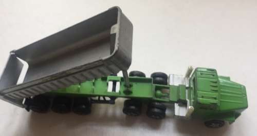 ERTL DIE CAST  METAL  22 WHEELER HORSE and GRAVEL DUMP TIPPING TRAILER