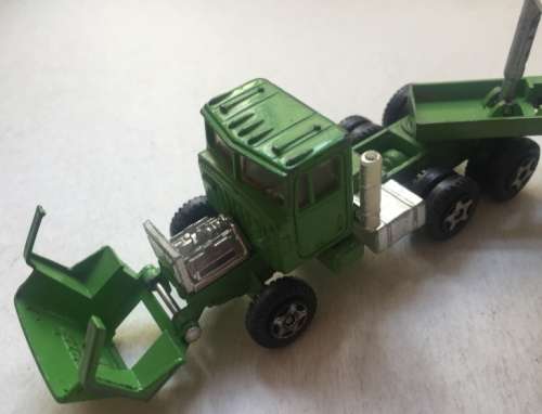 ERTL DIE CAST  METAL  22 WHEELER HORSE and GRAVEL DUMP TIPPING TRAILER
