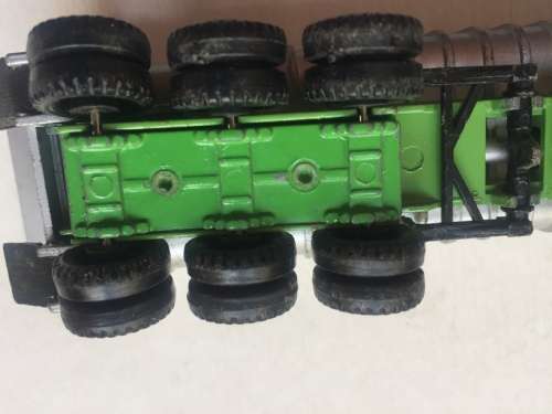 ERTL DIE CAST  METAL  22 WHEELER HORSE and GRAVEL DUMP TIPPING TRAILER