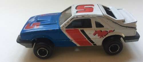 MAJORETTE DIE CAST METAL 1:59 SCALE MODEL N0.220    MUSTANG S.V.O.