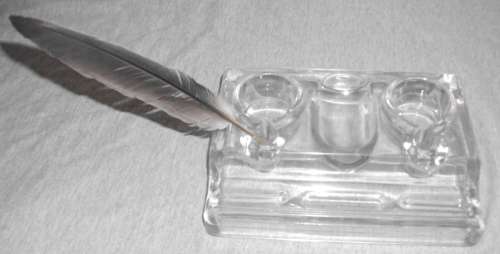 MOLDED GLASS VINTAGE PEN AND INK STAND