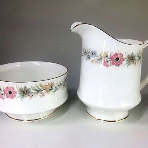 PARAGON  FINE BONE CHINA  CREAMER / MILK JUG AND SUGAR BOWL   ` BELINDA  `