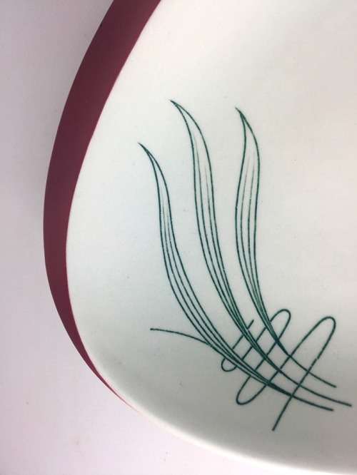 CARLTON WARE KIDNEY SHAPED SNACK DISH  Registered Australian design  hand painted
