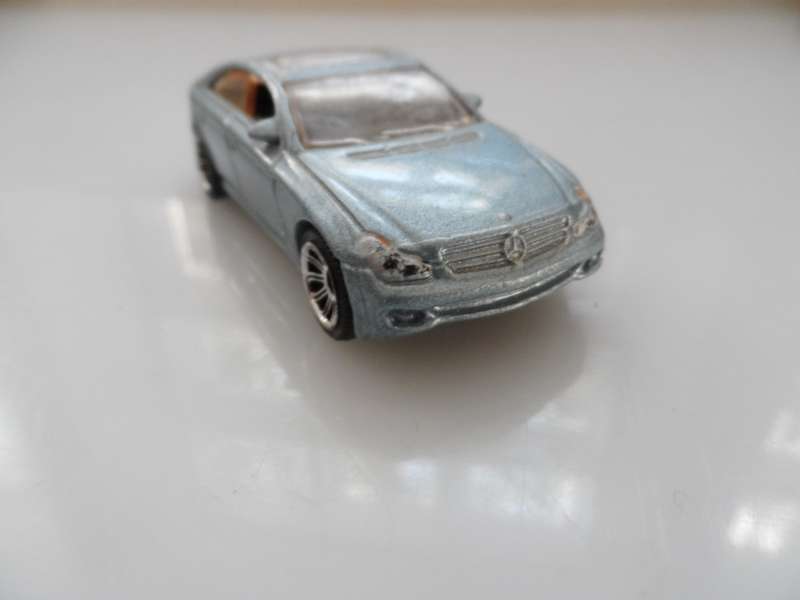 MATCHBOX  2005 MERCEDES BENZ CLS 500 DIE CAST MODEL    Mattel Inc MB683