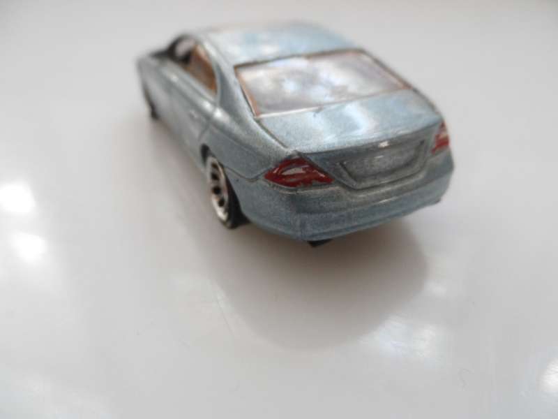 MATCHBOX  2005 MERCEDES BENZ CLS 500 DIE CAST MODEL    Mattel Inc MB683