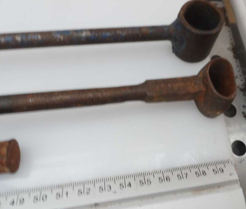SOLID STEEL 60 cm / 24ins AUGER BITS & TOMMY BAR 1  x 5/8 ` , 1 x 3/8 `