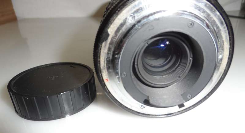 MAKINON ZOOM LENS IN HARD , DUST CASE , WITH SLING STRAP zoom 1:4,  6,   200 mm MACRO 1:4, -  10m