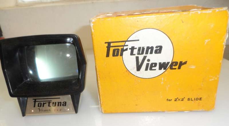 FORTUNA 2` X 2 `  1970 SLIDE VIEWER IN ORIGINAL BOX , WITH FACTORY INSTRUCTION LEAFLET ENCLOSED,