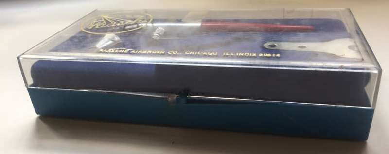 PAASCHE VINTAGE AIRBRUSH KIT IN ACRYLIC CASE