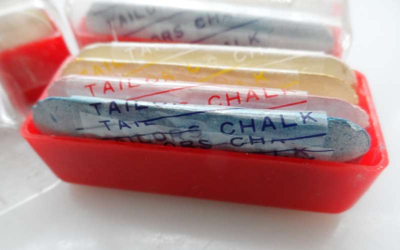 TAILOR,S  / DRESSMAKERS SEWING CHALK  3 acrylic cases , 4 different colours , R90.00 all 3